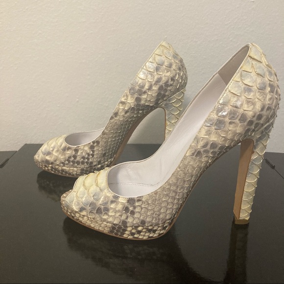 Sergio Rossi Python Peep Toe. - Picture 1 of 11